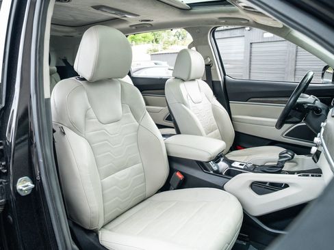 Used 2022 Kia Telluride SX w/ SX Prestige Package AWD/4WD image 24