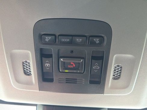 Used 2024 Toyota Camry XSE w/ Navigation Package image 25