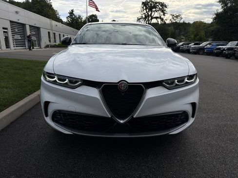 Used 2024 Alfa Romeo Tonale Ti w/ Active Assist Package AWD/4WD image 3