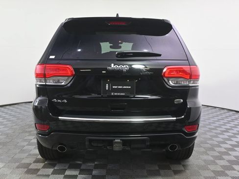 Used 2017 Jeep Grand Cherokee Overland AWD/4WD image 5