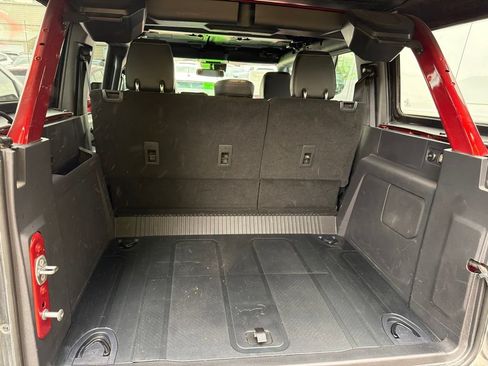 Used 2023 Ford Bronco Badlands AWD/4WD image 7