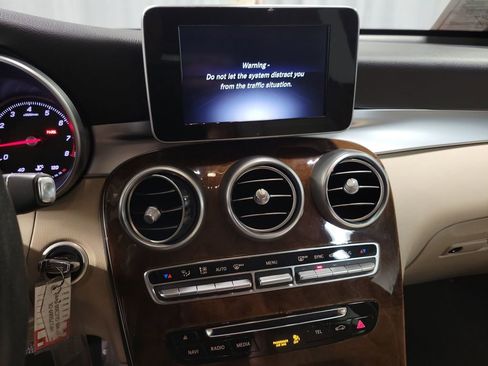 Used 2017 Mercedes-Benz GLC 300 image 15