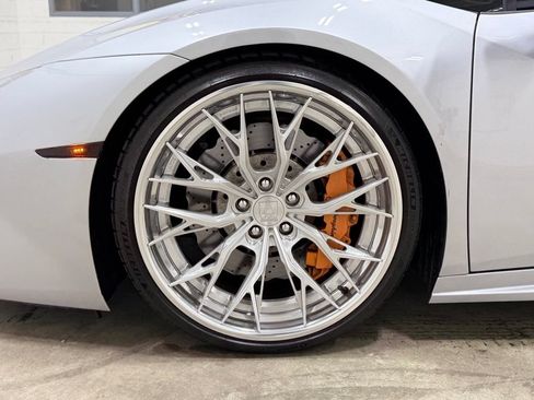 Used 2017 Lamborghini Huracan LP 580-2 RWD image 24