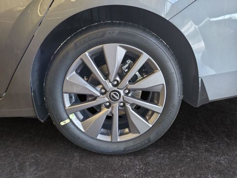 New 2026 Nissan Sentra SL w/ Floor Mat Package FWD image 28