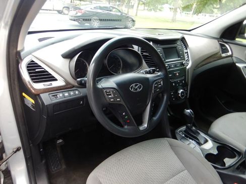 Used 2018 Hyundai Santa Fe Sport AWD/4WD image 12