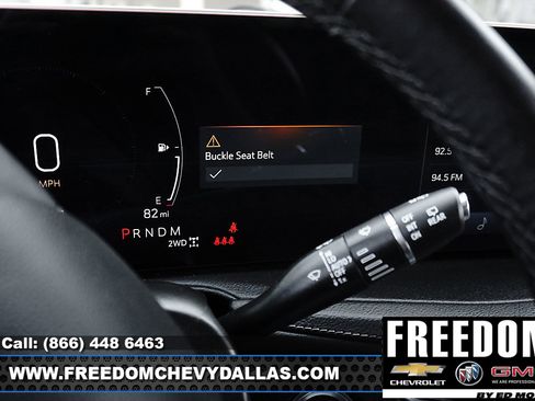 Used 2025 Cadillac XT4 Premium Luxury image 24