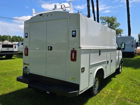 New 2025 Chevrolet Express 3500 w/ Power Convenience Package RWD image 4