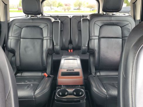 Certified 2023 Lincoln Aviator Grand Touring w/ Equipment Group 301A AWD/4WD image 18