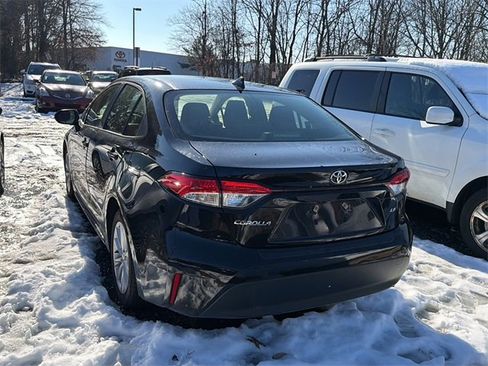 Certified 2023 Toyota Corolla LE image 2