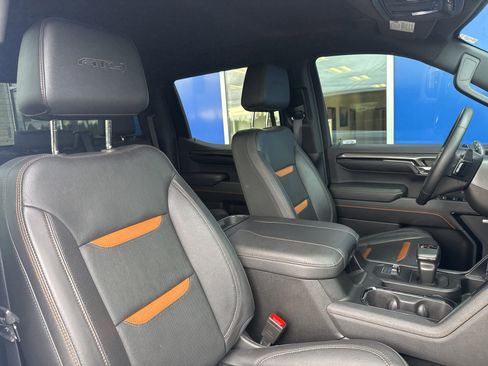 Used 2023 GMC Sierra 1500 AT4 image 14