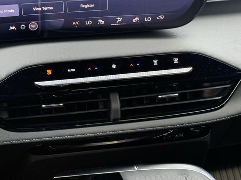 New 2026 Buick Enclave Sport Touring w/ Power Package FWD image 14