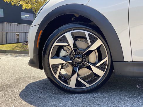 New 2026 MINI Cooper S image 10