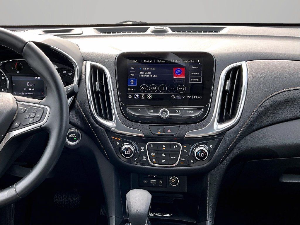 Used 2023 Chevrolet Equinox Premier AWD/4WD image 7