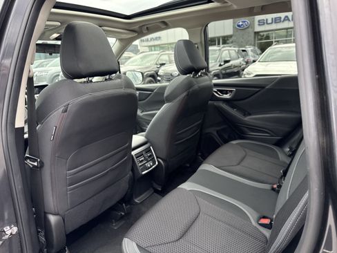 Used 2019 Subaru Forester Premium AWD/4WD image 25