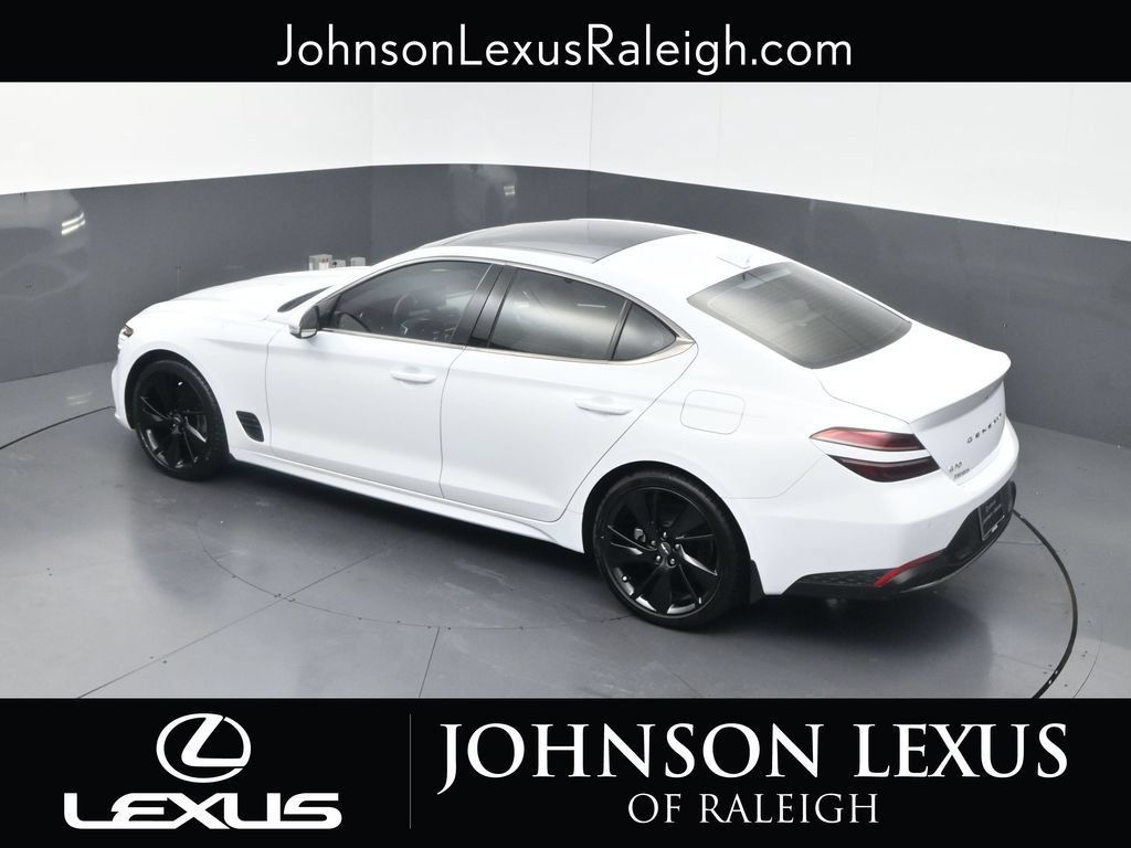Used 2023 Genesis G70 2.0T w/ Sport Prestige Package RWD image 27