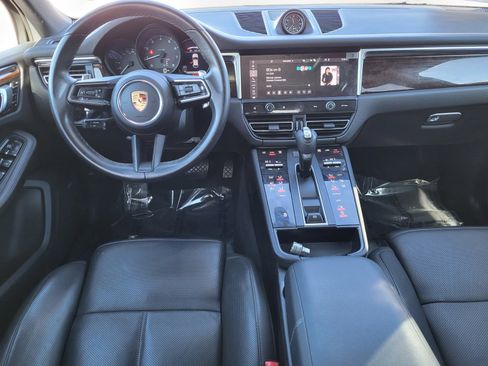 Used 2022 Porsche Macan image 18