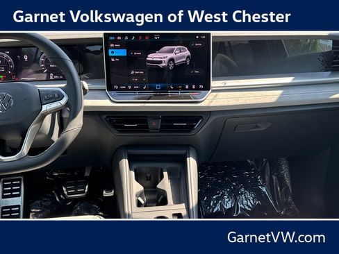 New 2026 Volkswagen Tiguan SE R-Line AWD/4WD image 17