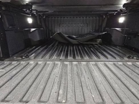 Used 2024 Toyota Tacoma TRD Off-Road image 25