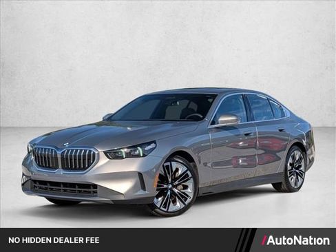 Certified 2026 BMW 540i xDrive AWD/4WD image 1