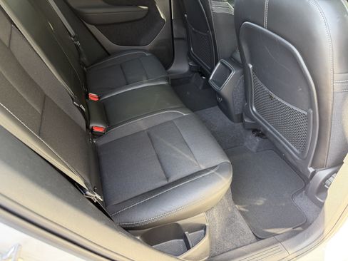 Used 2020 Volvo XC40 T5 Momentum AWD/4WD image 38