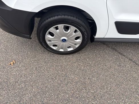 Used 2022 Ford Transit Connect XL image 9