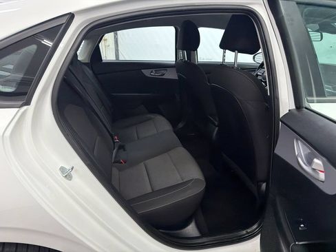 Used 2024 Kia Forte LXS FWD image 15