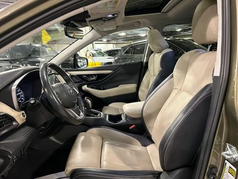 Used 2023 Subaru Outback Limited AWD/4WD image 10
