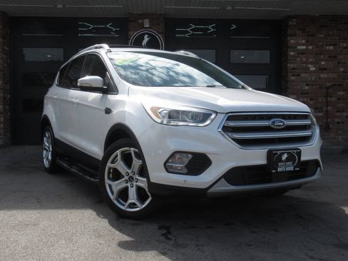 Used 2017 Ford Escape Titanium w/ Equipment Group 301A AWD/4WD image 2