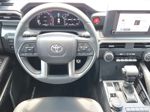 Certified 2025 Toyota Tacoma TRD Sport AWD/4WD image 12