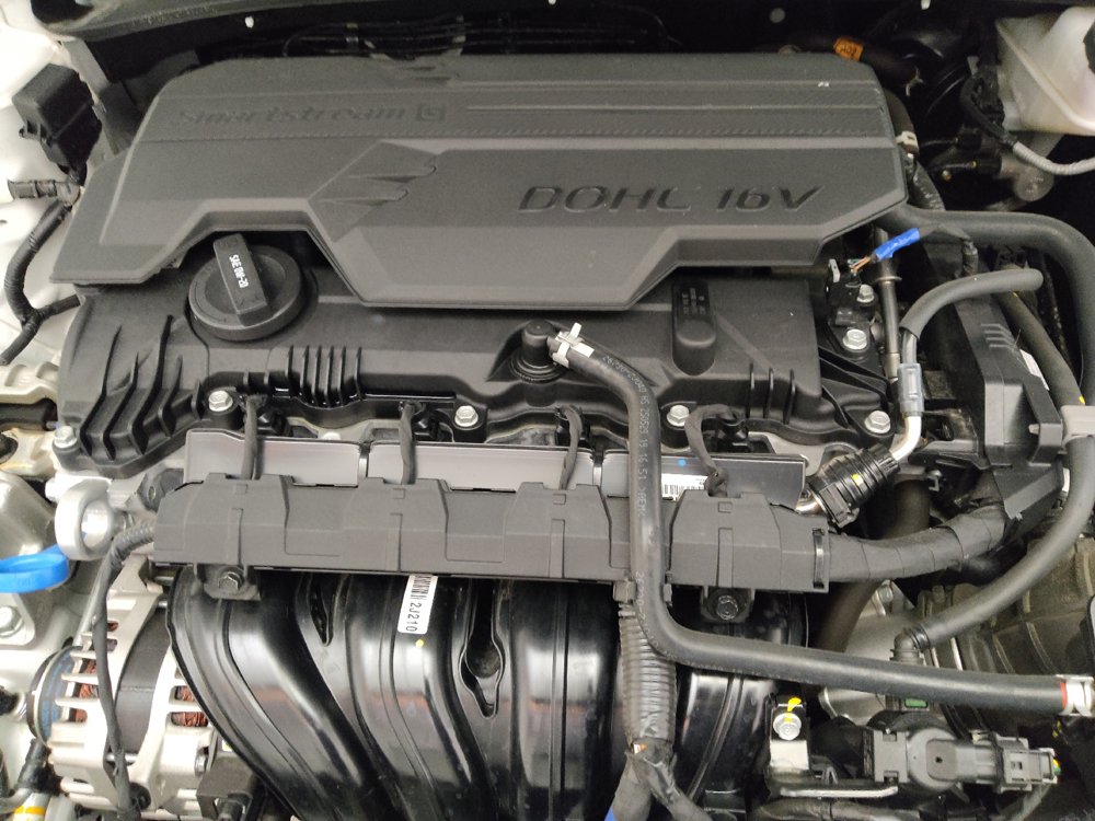 Used 2025 Hyundai Elantra SE FWD image 30