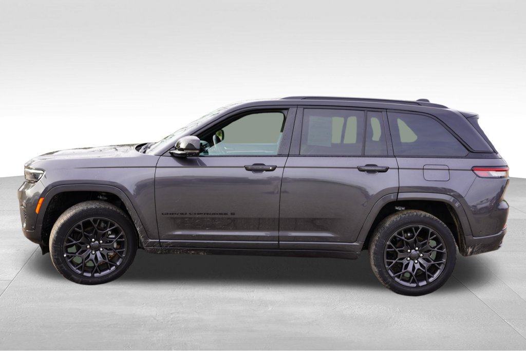 Certified 2025 Jeep Grand Cherokee Summit w/ Obsidian Package AWD/4WD image 10