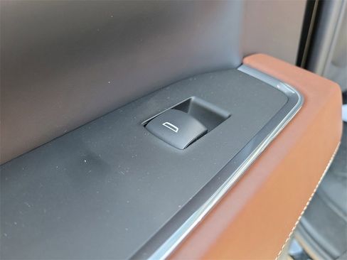 New 2025 GMC Sierra 3500 Denali Ultimate image 11