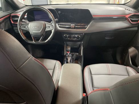 Used 2024 Chevrolet TrailBlazer RS w/ Convenience Package image 19