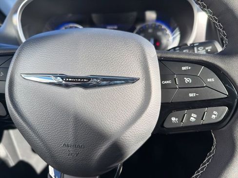 New 2026 Chrysler Pacifica Select w/ S Appearance Package FWD image 16