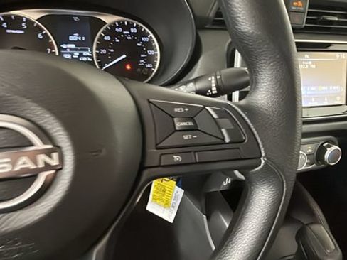 Used 2025 Nissan Versa S w/ Trunk Package FWD image 17