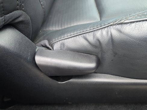 Used 2023 Toyota Tacoma Limited image 21