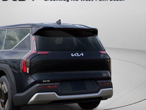 New 2026 Kia EV9 Light RWD image 6