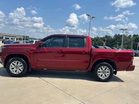 Used 2024 Nissan Frontier SV w/ SV Convenience Package RWD image 6