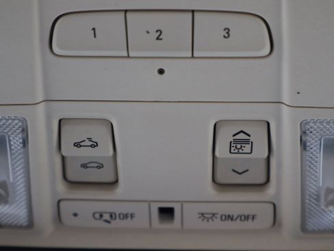 Used 2022 Cadillac XT6 Premium Luxury image 26