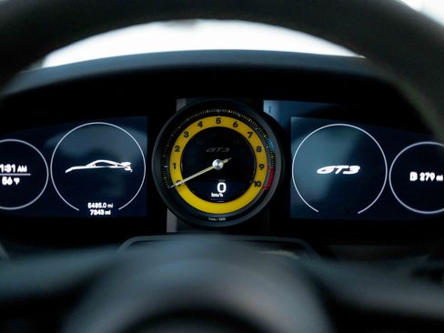Used 2024 Porsche 911 GT3 image 49