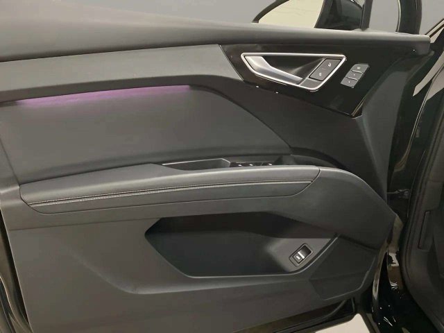 Used 2023 Audi Q4 e-tron Premium Plus RWD image 16