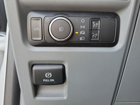 Used 2023 Ford F150 XLT RWD image 26