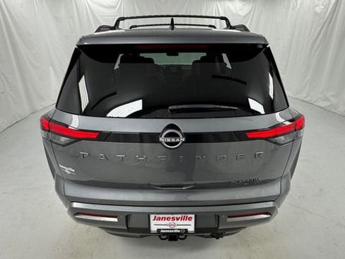 New 2026 Nissan Pathfinder Platinum AWD/4WD image 4
