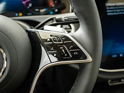 New 2026 Mercedes-Benz E 350 4MATIC Sedan image 29
