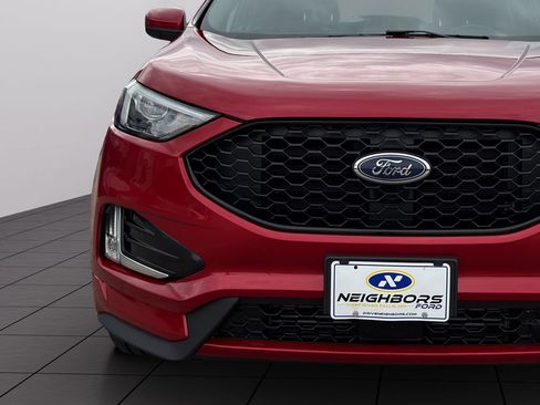 Used 2022 Ford Edge ST-Line w/ Class II Trailer Tow Package AWD/4WD image 9