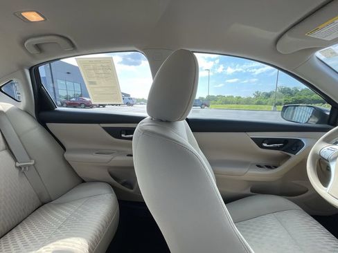Used 2017 Nissan Altima 2.5 S w/ Power Driver Seat Package FWD image 13