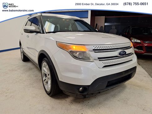 Used 2011 Ford Explorer Limited w/ 302A Rapid Spec Order Code FWD image 2