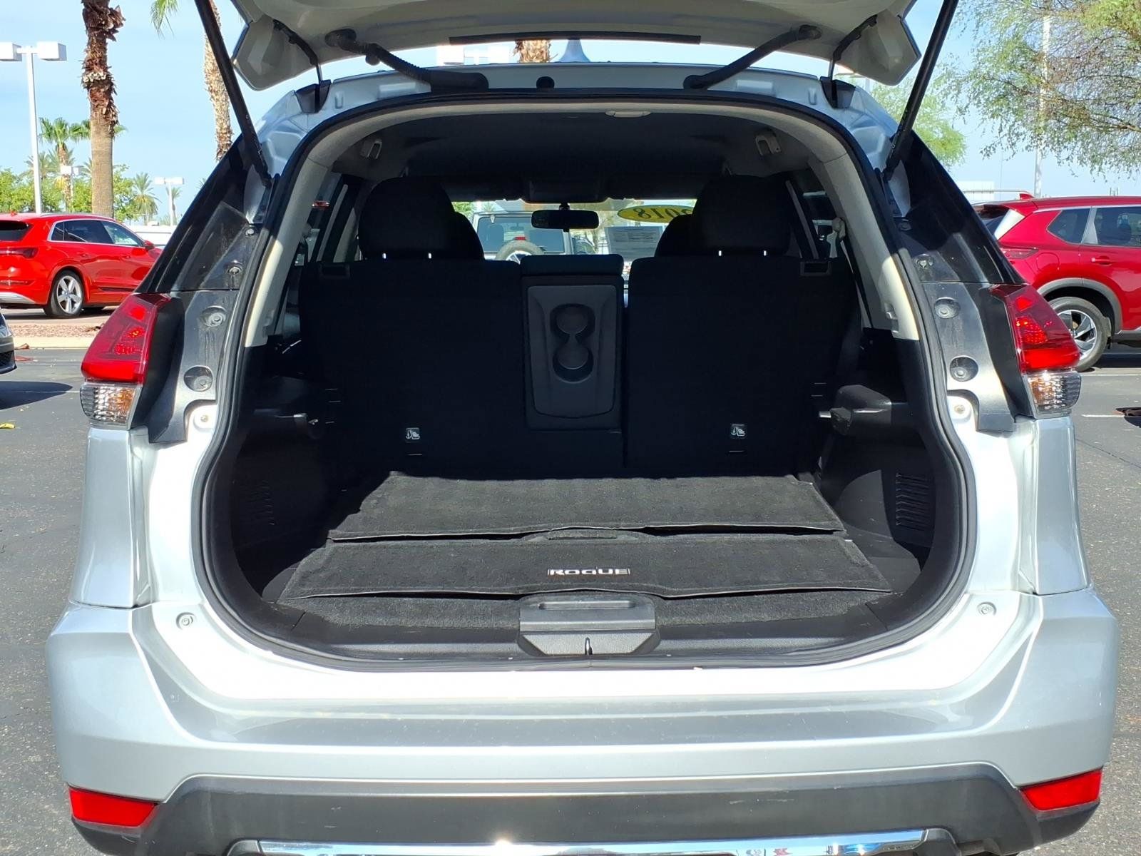 Used 2018 Nissan Rogue S FWD image 11