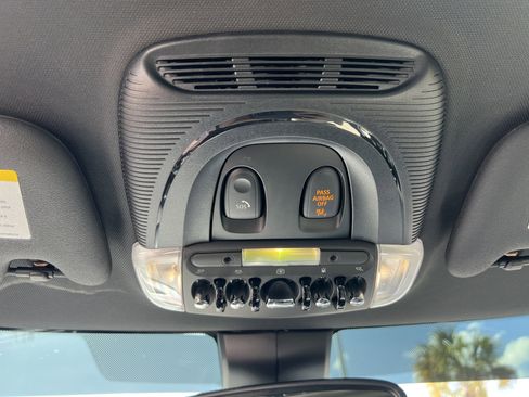 Used 2022 MINI Cooper S image 39