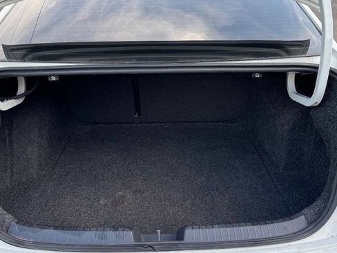 Used 2019 Volkswagen Jetta R-Line FWD image 18